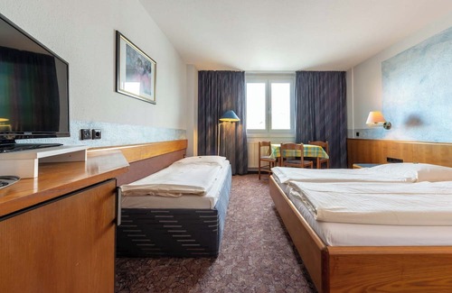 Korntal-Munchigan Bed & Breakfast | enjoyHotel garni Korntal Stuttgart