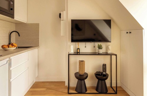 Bonne-Nouvelle Apartment | Charming Studio A/C - 2P- Montorgueil