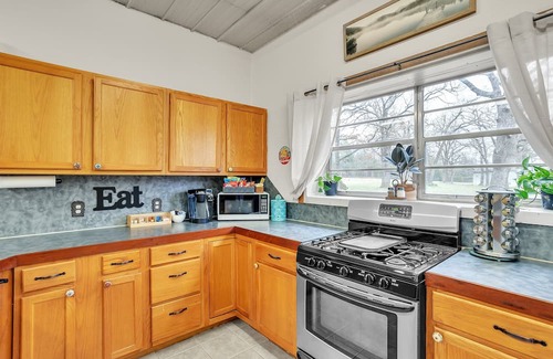 Stillwater House | Huge Game-room Style Barndo 1 Bedroom Farmhouse