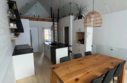 L'Anse-Saint-Jean Ski Chalet | Scandinavian chalet in the alpine village of Mont Édouard-Magnificent new construction