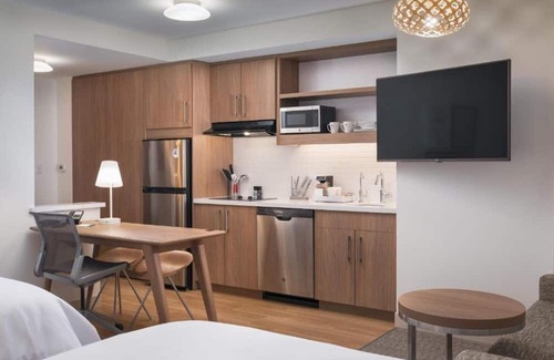Sloan Lake House | Provides greater flexibility and choices for our guests.