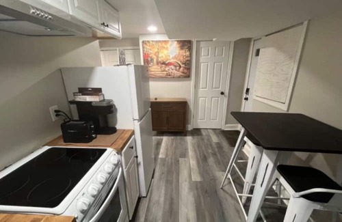 Stonewood-Pentwood-Winston House | Furnished House nHillen Rd, ColdSpring Ln, & Morgan State University Area