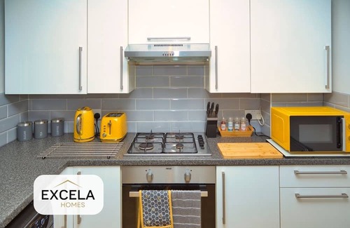 Leavesden Apartment | Potter's Cove in Watford - Walk to the Studios