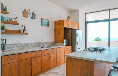 Las Conchas House | Calle de Las Sirenas 4BR Beach House with Private Pool and Stunning Views