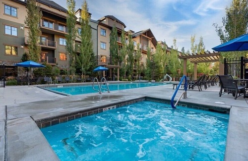 Park City Condo | Cozy 2-bedroom condo with WiFi, AC in fabulous Park City