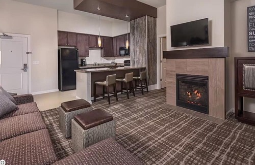 Park City Condo | Cozy 2-bedroom condo with WiFi, AC in fabulous Park City