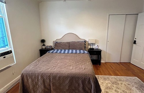 Murray Hill Apartment | Cozy private room in enjoyable Queens with WiFi, AC