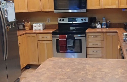 Box Elder House | Large house on 10 acres