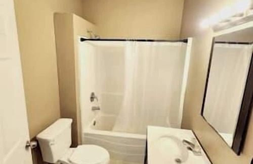 Downtown House | Cozy Private Room in Charming Shared Home