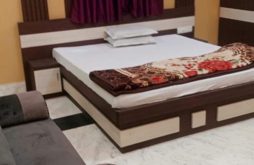 Rai Hotel | Goroomgo Swastik Palace