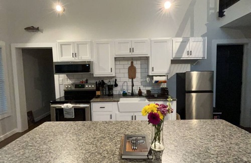 Damascus Cabin | NEW! Forty Winks 6 guest Modern Cabin in Damascus, VA!
