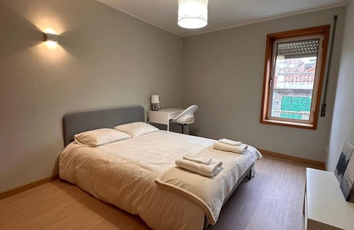 Povoa De Varzim House | Quarto E Casa De Banho Privado 1d