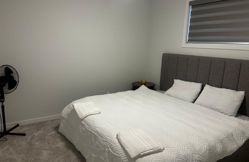 Airdrie House | New Basement Suite in Airdrie Near Calgary Airport with Private Entrance