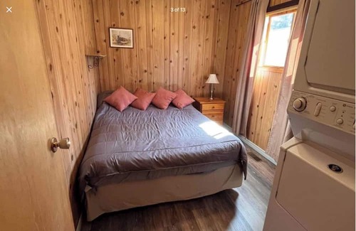 Westerose Cabin | Beautifull Cabin on over a half acre in Norris beach pigeon lake!