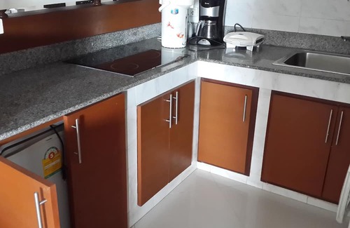 Makkasan Condo | Chic 2-bedroom condo with WiFi, AC in brilliant Krung Thep Maha Nakhon