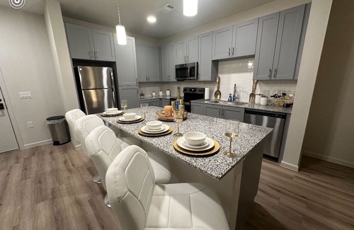 Plano Apartment | Cozy apartment in lovely Plano with AC, fitness room, WiFi