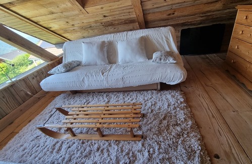 Saint-Martin-d'Uriage Ski Chalet | Un Petit Chalet Dans les Montagnes : Lieu Insolite Pour les Amoureux de Nature