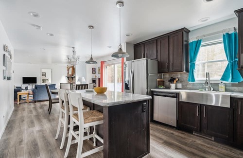 Cuddebackville House | The Northern Estate 3 Bedroom Home