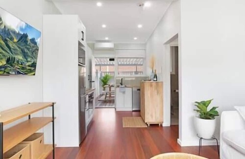 Christies Beach Apartment | The Elements: WATER | Apartment Four