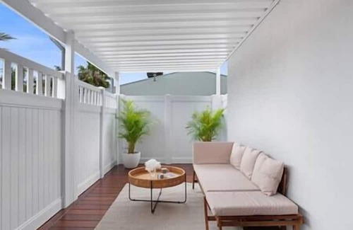 Christies Beach Apartment | The Elements: WATER | Apartment Four