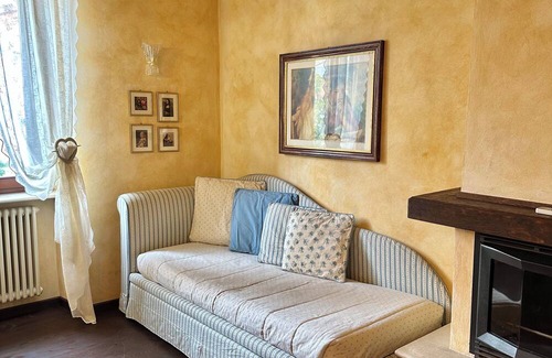 Cinecitta Apartment | Well Connected Charming Apartment, reserved free parking and two full bathrooms