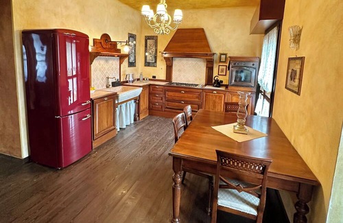 Cinecitta Apartment | Well Connected Charming Apartment, reserved free parking and two full bathrooms