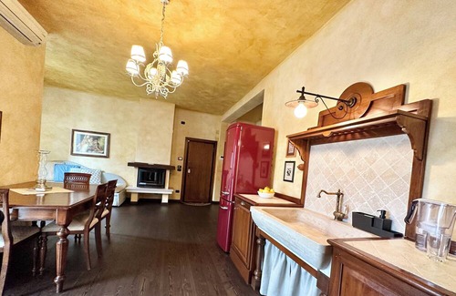 Cinecitta Apartment | Well Connected Charming Apartment, reserved free parking and two full bathrooms