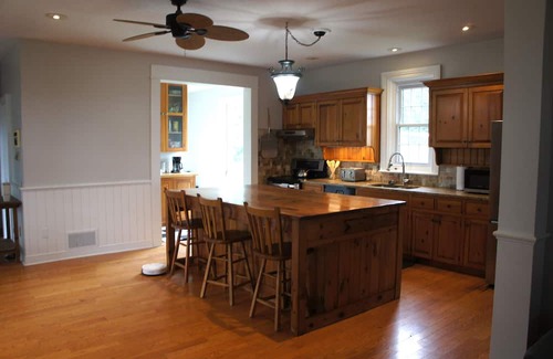 Port Hope House | 4600 sq. ft Beautiful Farmhouse With Spectacular Views in a Fantastic location