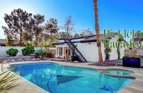 Spring Valley Villa | Private Pickleball Court 2-bedroom villa in enjoyable Las Vegas with WiFi, AC,