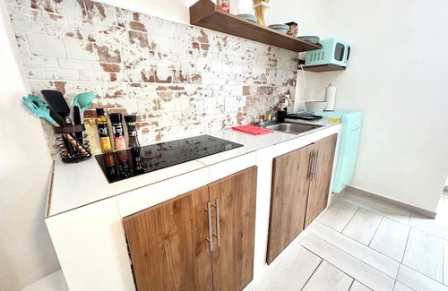 Tohoku Apartment | Tropical Escape - 10 minutes walk to the beach