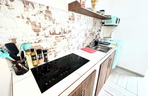 Tohoku Apartment | Tropical Escape - 10 minutes walk to the beach
