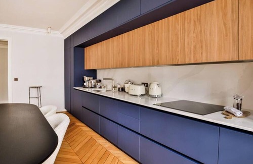 Saint-Thomas-d'Aquin Apartment | ENJOY THE EPITOME OF PARISIAN LUXURY - WHERE STYLE AND COMFORT BLEND SEAMLESSLY