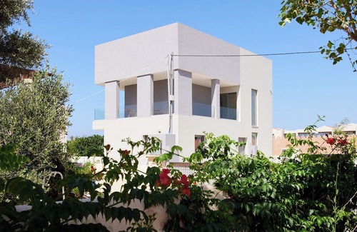 Pyrgos Psilonerou Villa | 2 Steps Restaurants/supermarkets & Maleme Beach/no car Needed /new Built Villa