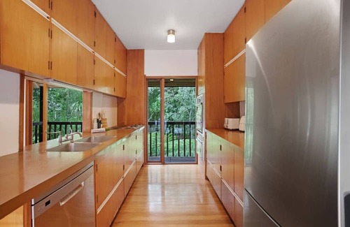 Northcote House | Woodside Retreat with Sauna, Ice Bath and BBQ