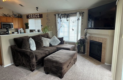 Thornton Condo | Cozy Condo nestled minutes from the gates of DIA!