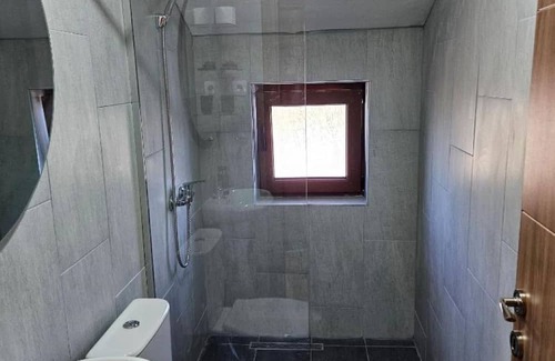 Vardar Region Apartment | Double Room with Private Bathroom - Arаbeska Family Winery & Apartments