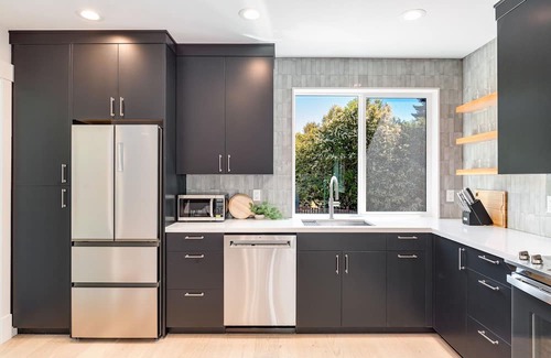 Southeast Magnolia House | Newly Crafted Magnolia ADU with 3BD & Spectacular Puget Sound Views - Available for 30+ Night Stays