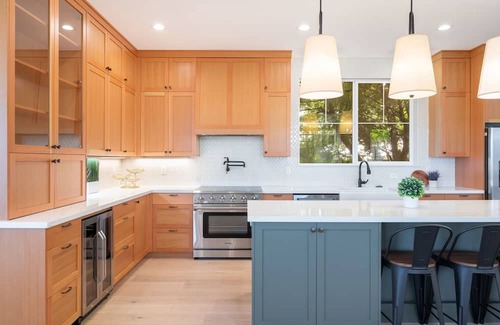 Magnolia House | 6-Bedroom Magnolia Luxury Home with Stunning Puget Sound Views, Chef’s Kitchen