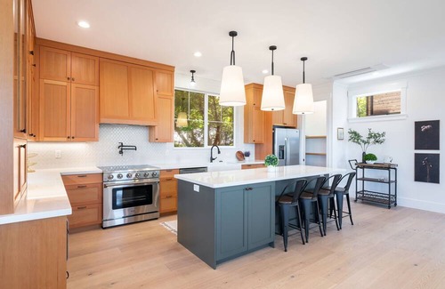Magnolia House | 6-Bedroom Magnolia Luxury Home with Stunning Puget Sound Views, Chef’s Kitchen