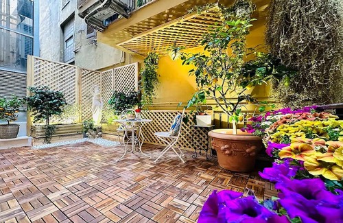 Rione III Colonna Apartment | ECHOES OF ANCIENT ROME: A GLIMPSE INTO MODERN COMFORT AND HISTORY, SPANISH STEPS