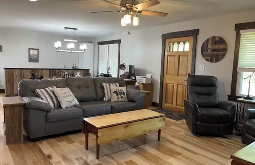 Maysville Other | Relax after boating Lake Cumberland or enjoying Somernites Cruise In with the whole crew at our picturesque 100 acre Farm!