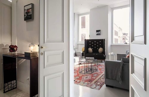Rione IV Campo Marzio Apartment | Abode Overlooking The Spanish Steps In The Heart Of Rome