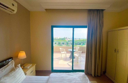 Dhahran Hotel | Golden Beach Private