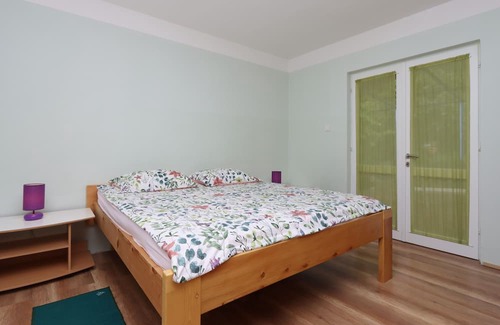 Porozina Apartment | One bedroom apartment with terrace Porozina, Cres (A-23050-b)