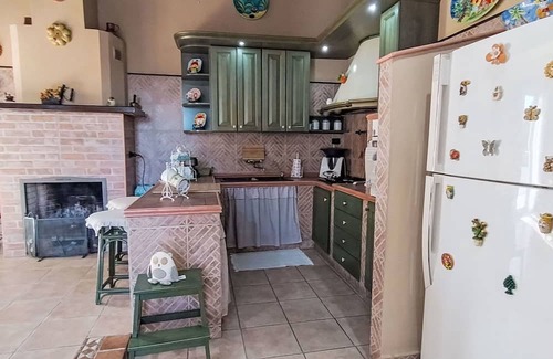 Syracuse Apartment | Beautiful apartment for 4 people with A/C, WIFI, pool, TV, patio and parking