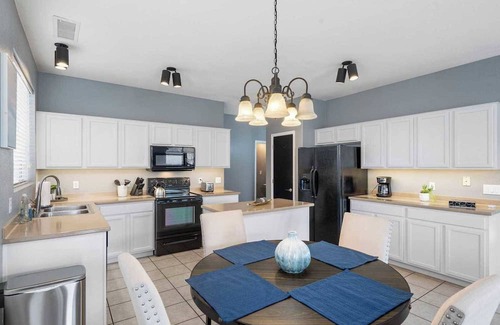 Deer Valley House | Pleasant on W Fallen Leaf Ln #41691