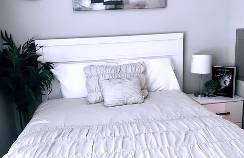 Uptown Apartment | Downtown Dallas luxury unit