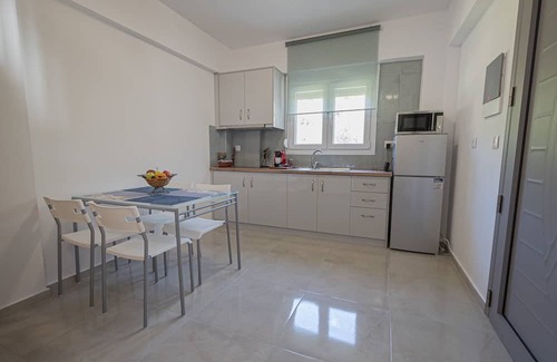 Elia Apartment | Petra Apartment Gaia by RentalsPro