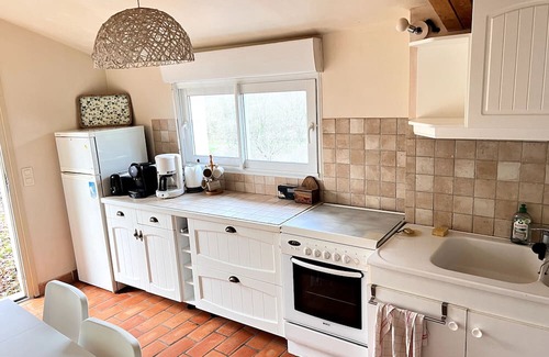 Monflanquin House | Holiday Home 'Gite Triguedina 6 Personnes Piscine' with Private Pool, Private Terrace and Wi-Fi