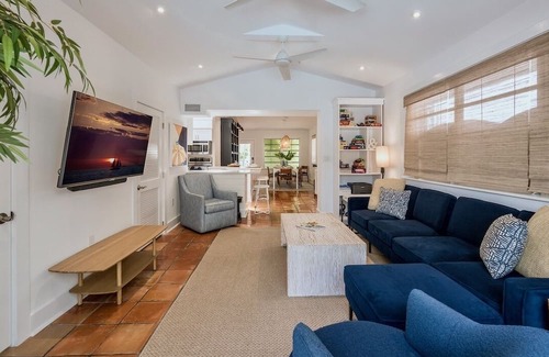 Midtown House | Banyan Rose: Relax in your backyard. All new appliances inside.